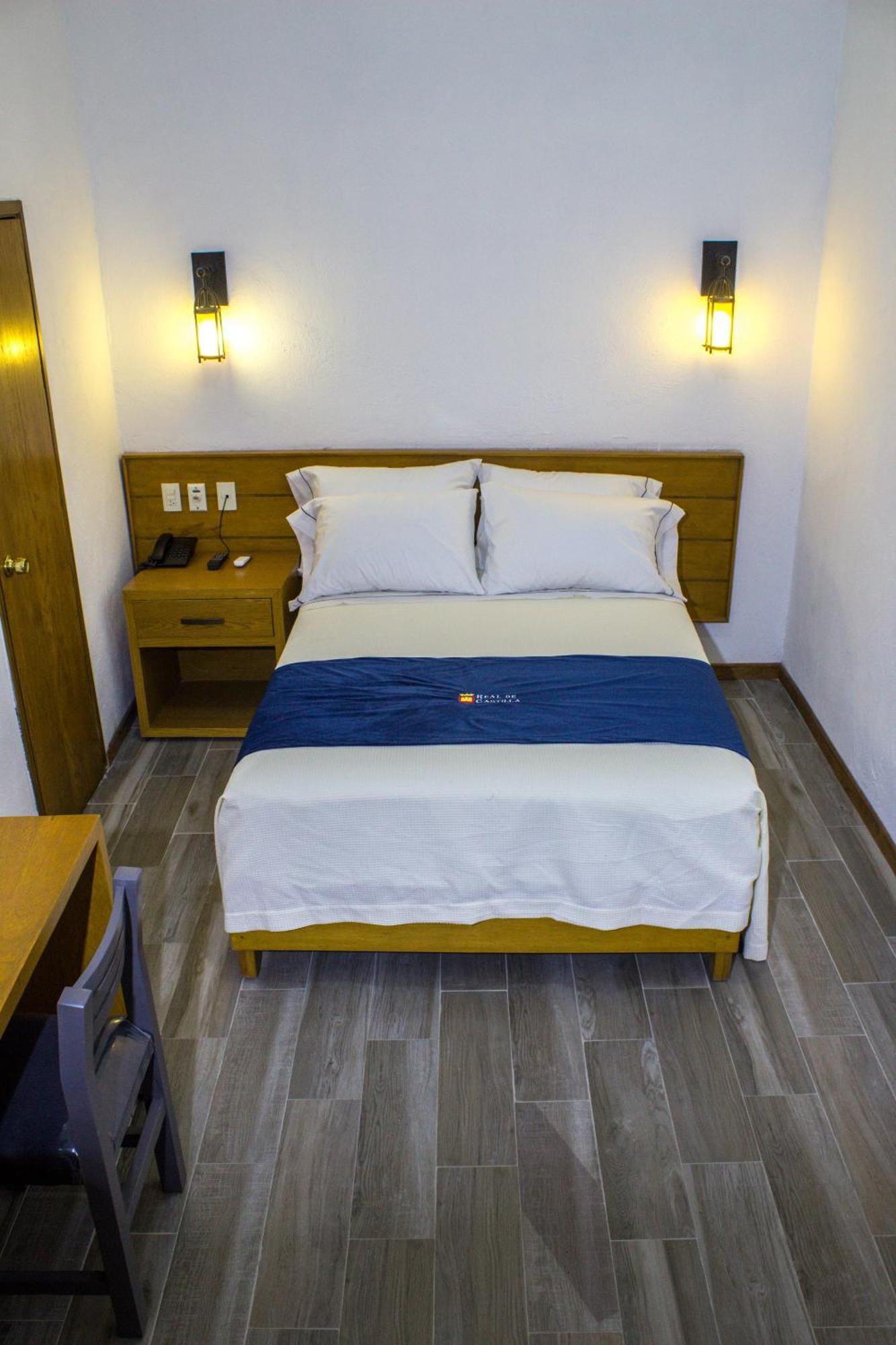 Hotel Real De Castilla Colonial Guadalajara Cameră foto